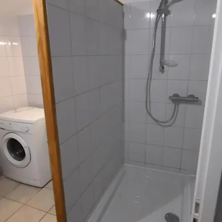 Apartment Joli Avec Mezzanine Roquemaure (Gard)