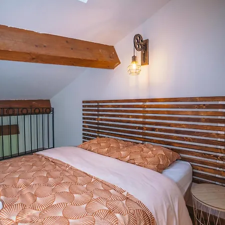 Joli Avec Mezzanine * Roquemaure (Gard)