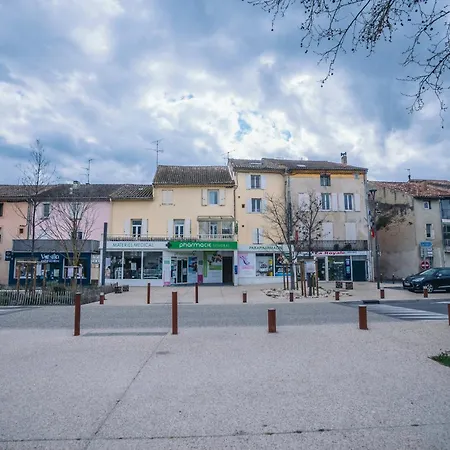 Joli Avec Mezzanine