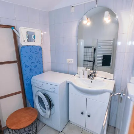 Apartment Joli Avec Mezzanine Roquemaure (Gard)