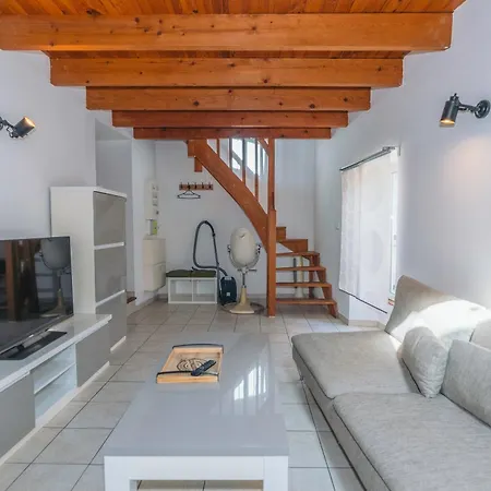 Apartment Joli Avec Mezzanine *
