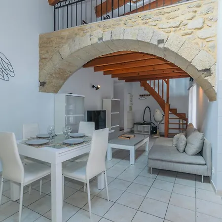 Joli Avec Mezzanine *